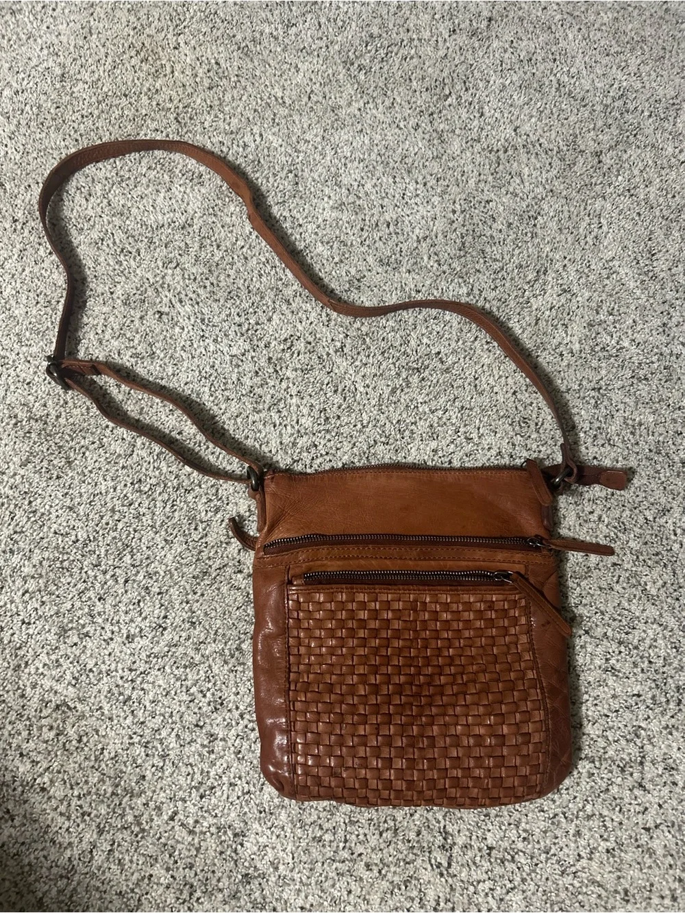 Vilenca Holland Brown Woven Leather Crossbody Handbag